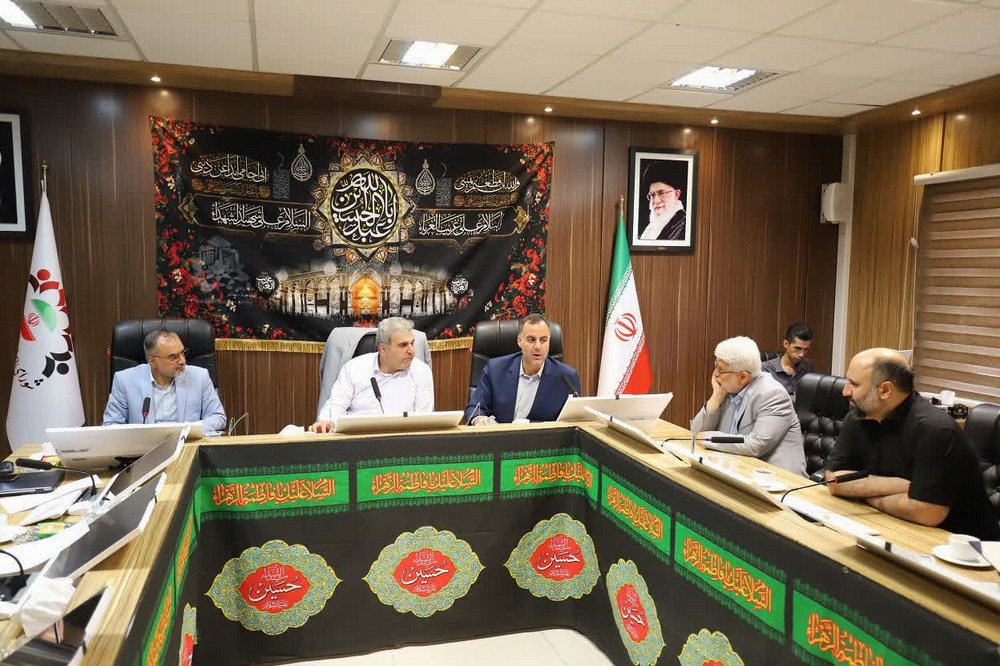 مشکل آبگرفتگی بازار مسگران و محدوده حرم خواهر امام رشت رفع شود مشکل آبگرفتگی بازار مسگران و محدوده حرم خواهر امام رشت رفع شود