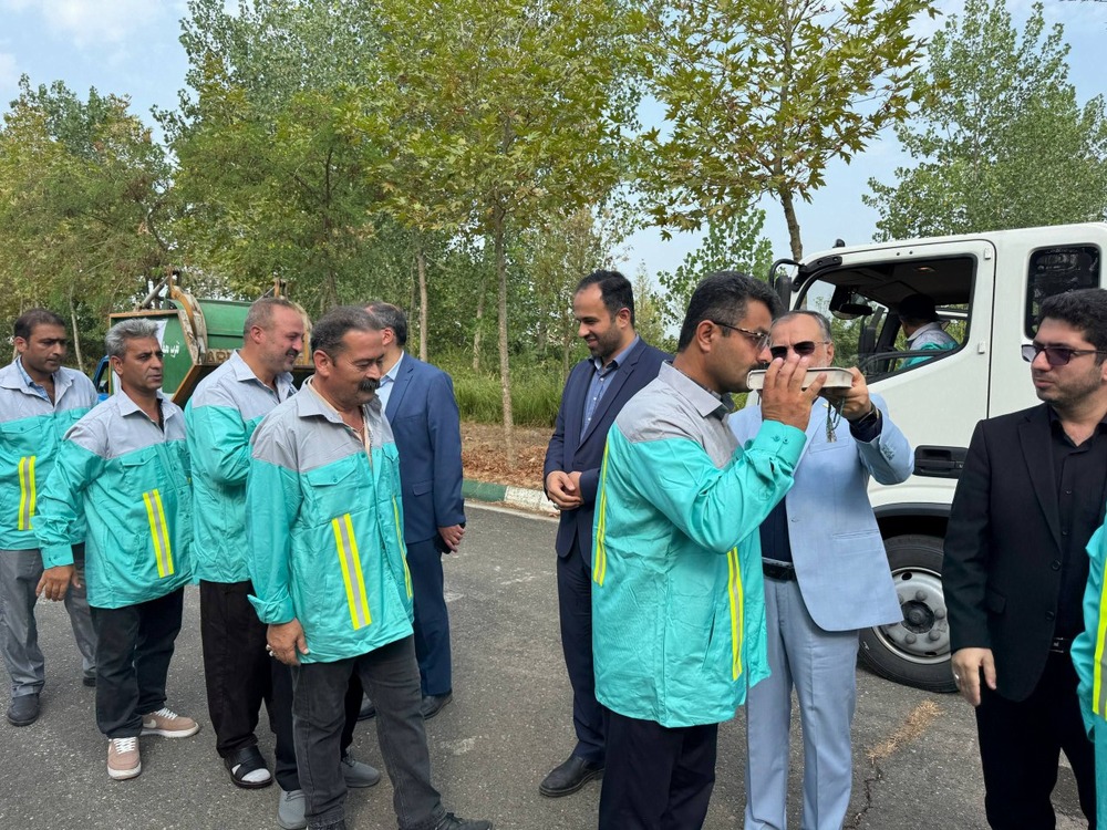 بدرقه کاروان خودرویی موکب «خدامالعتره» شهرداری رشت برای خدمات به زائرین اربعین بدرقه کاروان خودرویی موکب «خدامالعتره» شهرداری رشت برای خدمات به زائرین اربعین