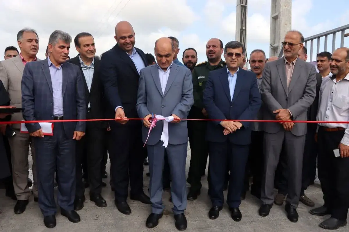یک واحد پرورش مرغ مادر گوشتی در بندر کیاشهر افتتاح شد یک واحد پرورش مرغ مادر گوشتی در بندر کیاشهر افتتاح شد