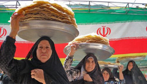 پخت روزانه ۶ هزار نان در موکب اکبرآبادی‌ها