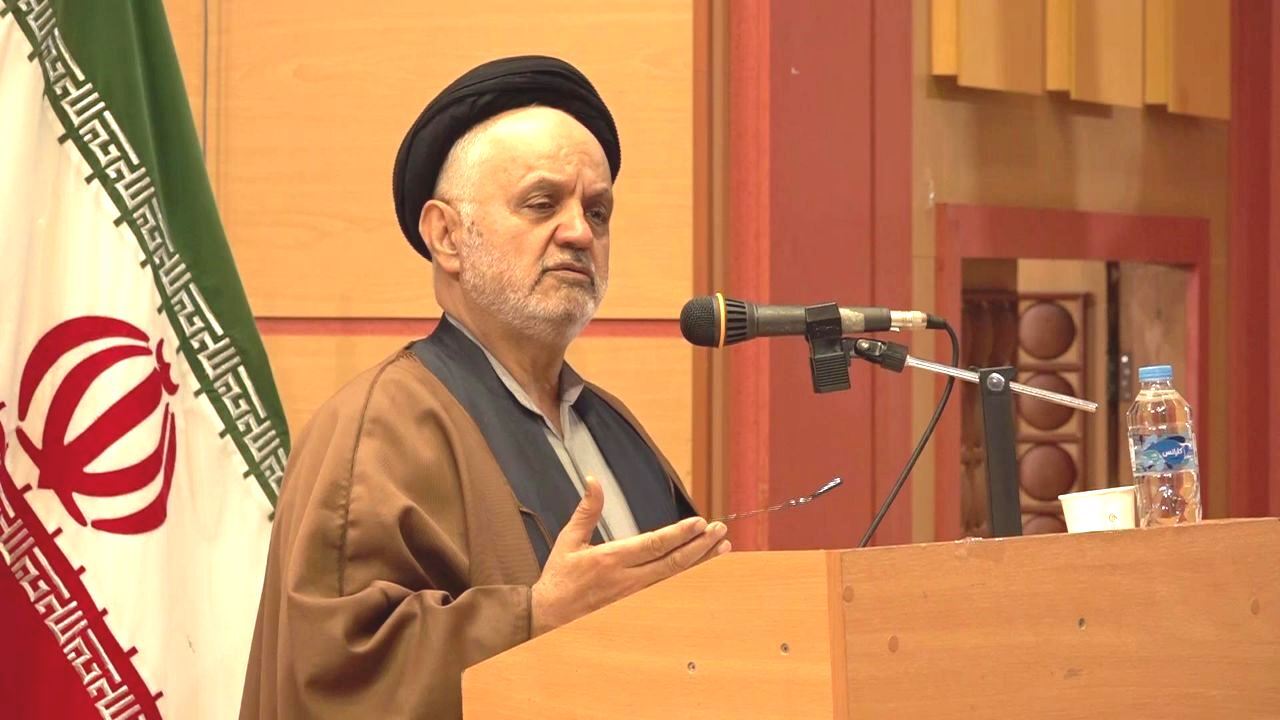 تقدیر از کارکنان شورا‌های حل اختلاف و یاوران صلح شرق گیلان در لاهیجان