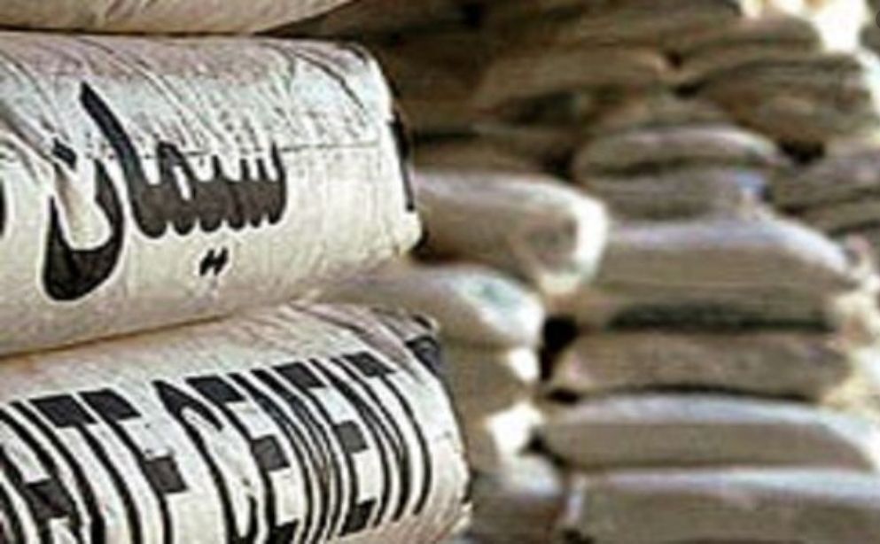 کشف ۵۰ تن سیمان احتکار شده در رودسر کشف ۵۰ تن سیمان احتکار شده در رودسر