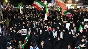 تداوم حضور حماسی گیلانیان در قرارهای شبانه عشق به وطن تداوم حضور حماسی گیلانیان در قرارهای شبانه عشق به وطن