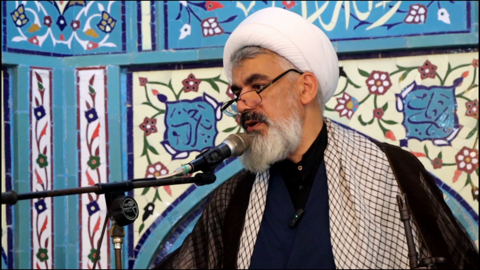 آشکار شدن قدرت پوشالی آمریکا برای جهانیان آشکار شدن قدرت پوشالی آمریکا برای جهانیان