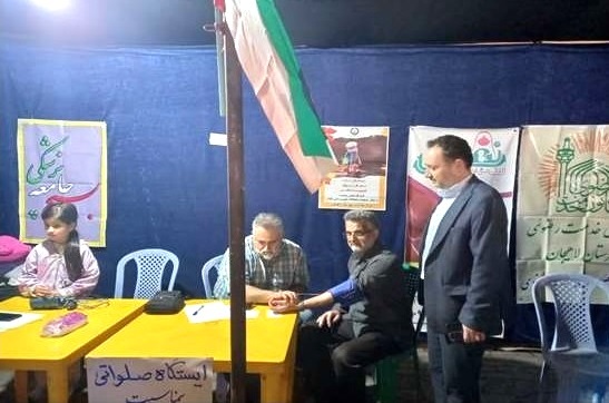 ویزیت رایگان شهروندان لاهیجانی در تجمعات شبانه ویزیت رایگان شهروندان لاهیجانی در تجمعات شبانه