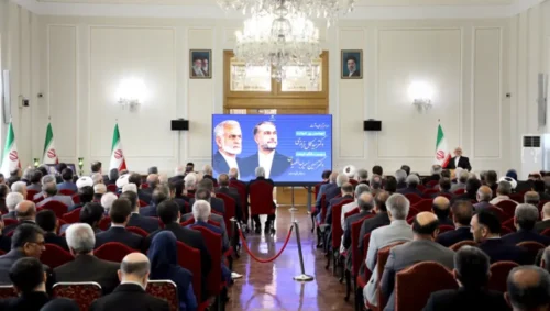 تشریح وظایف دستگاه دیپلماسی در صیانت از منافع ملی / انتقاد از حاکمیت زبان زور در مناسبات جهانی / قرائت پیام رهبر معظم انقلاب به مناسبت دومین سالگرد شهادت شهید رئیسی