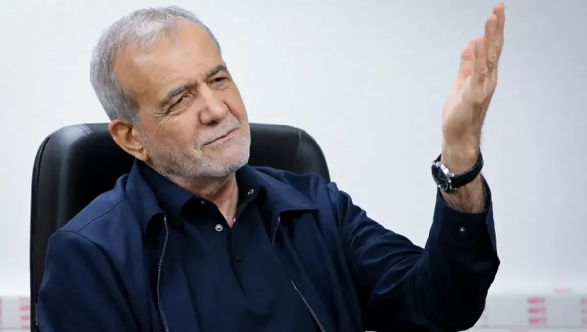 آقای رئیسجمهور مرکز ملی فضای مجازی را هم تعطیل کنید! آقای رئیسجمهور مرکز ملی فضای مجازی را هم تعطیل کنید!