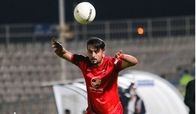 مدافع فولاد پیشنهاد پرسپولیس را رد کرد مدافع فولاد پیشنهاد پرسپولیس را رد کرد