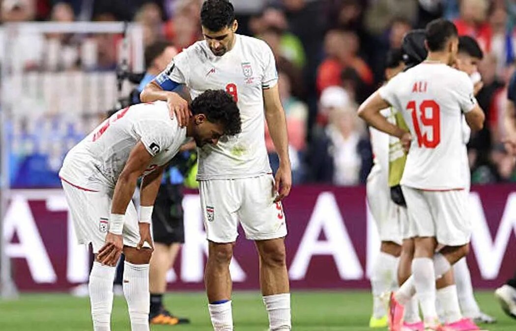 مسائل فوتبال مهم نیست! | قلعهنویی بفهمد برکنار میشود، زودتر استعفا میدهد مسائل فوتبال مهم نیست! | قلعهنویی بفهمد برکنار میشود، زودتر استعفا میدهد