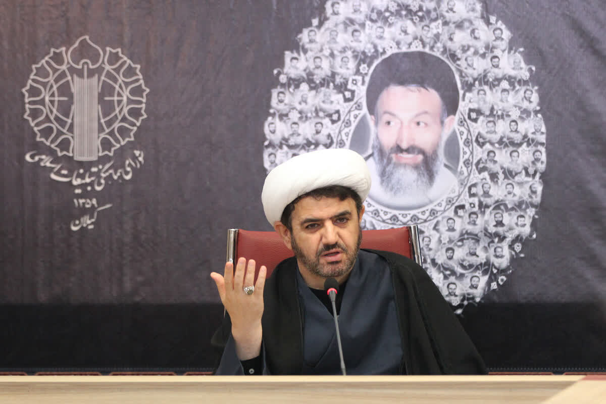 اشجری: اجتماعات هر روز در خونخواهی رهبر شهید یوم‌الله است