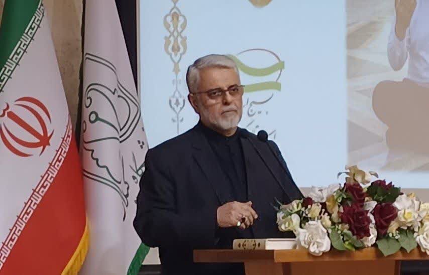 زرین: نباید ذخایر استراتژیک نظام را با تحلیل های غلط به حراج گذاشت زرین: نباید ذخایر استراتژیک نظام را با تحلیل های غلط به حراج گذاشت
