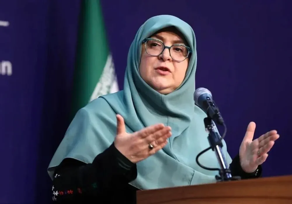 سخنگوی دولت: تغییری در سهمیه بنزین ۱۵۰۰ و ۳۰۰۰ تومانی تا پایان شهریور اعمال نخواهد شد
