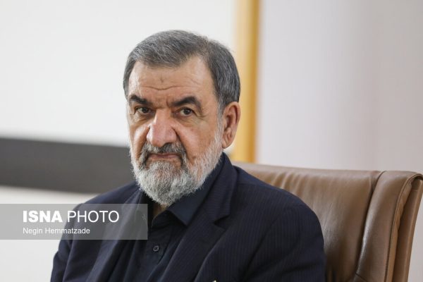 واکنش محسن رضایی به محاصره هوایی ایران؛ اگر نگذارند هواپیماهای ایران سفر کنند، فرودگاه‌های آنان هم نمی‌توانند پرواز داشته باشند