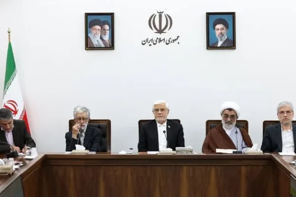 عارف: مقصر وضعیت فرهنگی جامعه کیست؟ باید در دو سال آینده به جایگاه اول علم و فناوری منطقه برسیم
