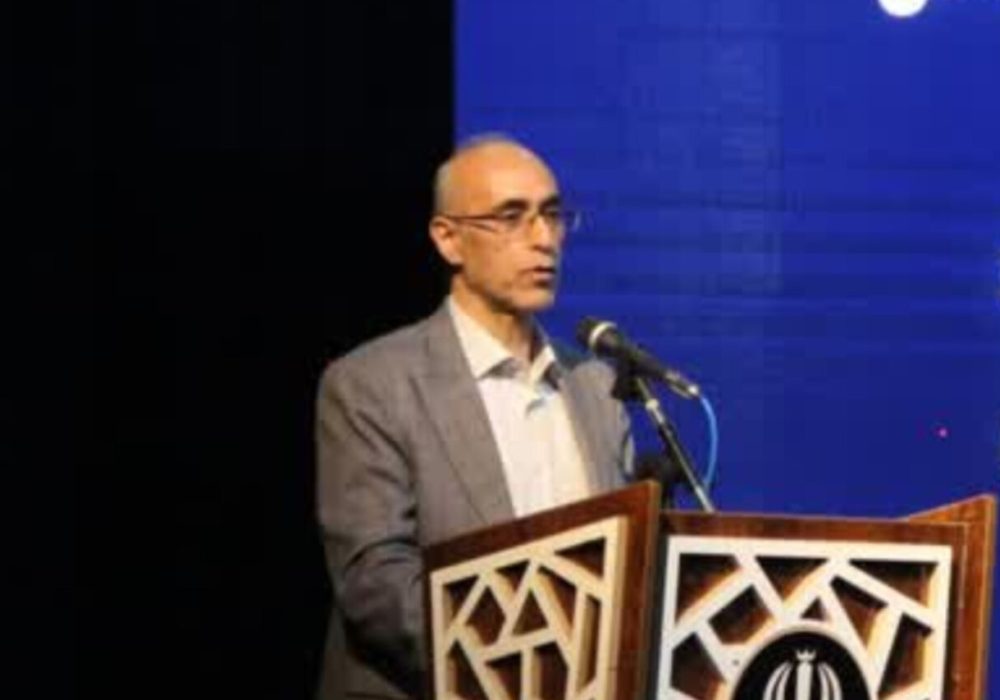 عظیمی: طنز «گل‌ آقا» صریح و برنده اما اخلاق‌ مدار بود
