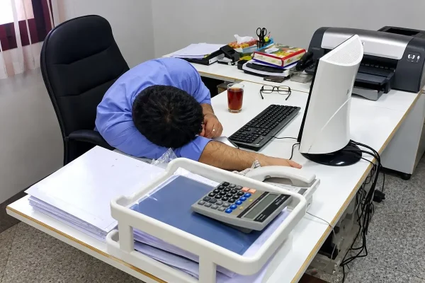 کارمندان ایرانی پس از خبر دیشب سیبل افکار عمومی شده‌اند