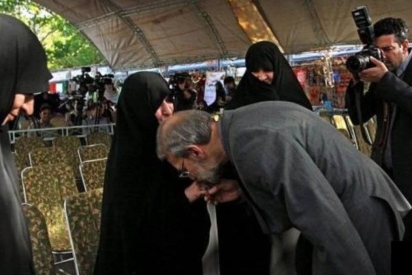 فریده مطهری کیست/ روایت زنی که علی لاریجانی برایش همسر، رفیق و استاد بود و می‌گفت «وقتی علی خانه نیست انگار دست‌هایم بریده شده است»