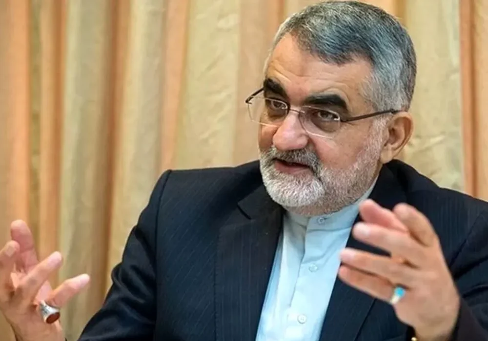 بروجردی: استیضاح عراقچی در شرایط جنگ منطقی نیست