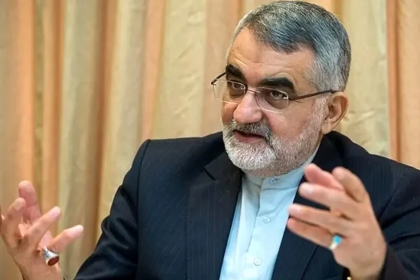 بروجردی: استیضاح عراقچی در شرایط جنگ منطقی نیست