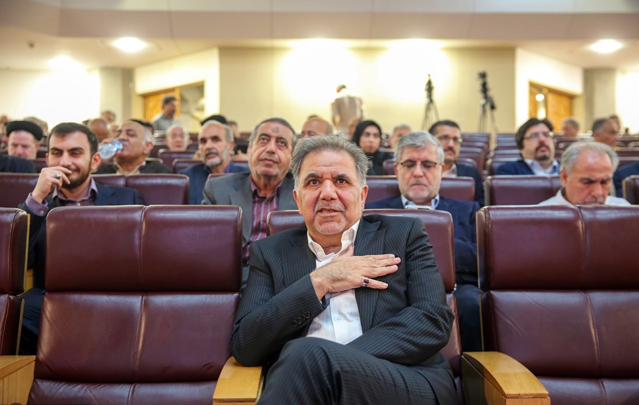 خاتمی مثل سروش: نه به «لیبرالیسمِ دربست» خاتمی مثل سروش: نه به «لیبرالیسمِ دربست»