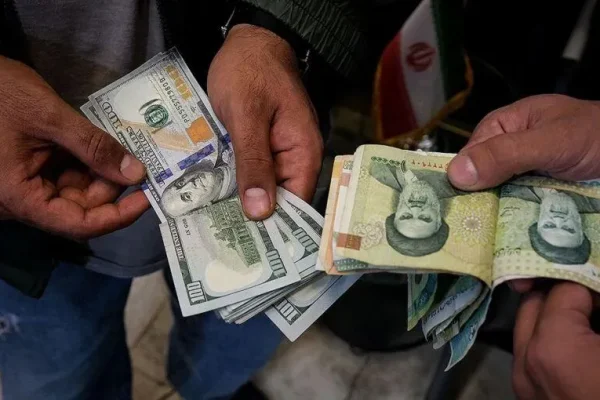 از دلار ۲۶۳ هزار تومانی تا افغانی ۴ هزار تومانی؛ ریال چگونه آب رفت؟