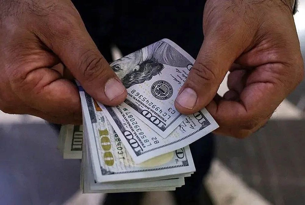 معاون وزیر اقتصاد: خرید ارز برای مصارف شخصی، به‌خودی‌خود مشمول مالیات نمی‌شود
