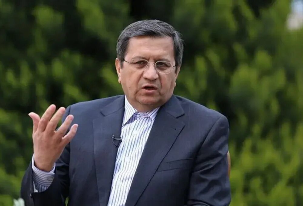 همتی: آمریکا می‌خواست ۲ هفته‌ای ایران را دچار فروپاشی کند، اما ۸ ماه است موفق نشده /تورم در سه ماه تابستان نصف سه ماهه اول سال شد